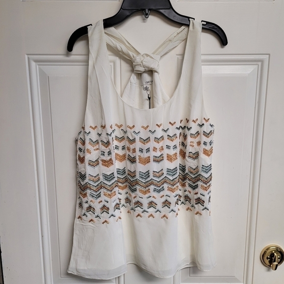 Greylin White Sleeveless Beaded Chevron Racer Back Tank Top Blouse Size Medium - Picture 7 of 10